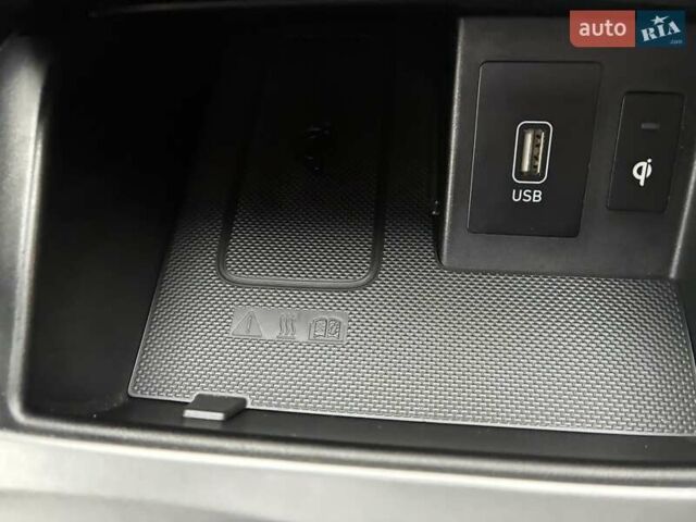 Серый Хендай Kona Electric, объемом двигателя 0 л и пробегом 78 тыс. км за 19500 $, фото 70 на Automoto.ua