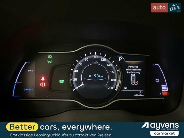Серый Хендай Kona Electric, объемом двигателя 0 л и пробегом 42 тыс. км за 16200 $, фото 62 на Automoto.ua