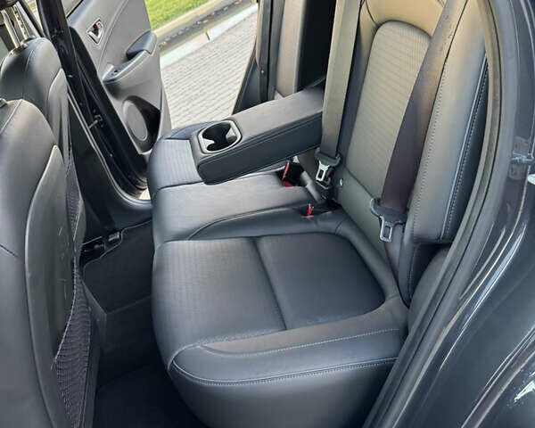 Сірий Хендай Kona Electric, об'ємом двигуна 0 л та пробігом 114 тис. км за 17999 $, фото 37 на Automoto.ua