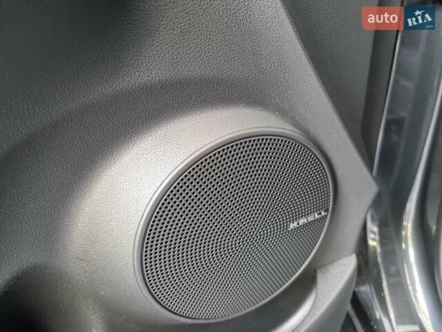 Серый Хендай Kona Electric, объемом двигателя 0 л и пробегом 42 тыс. км за 16200 $, фото 27 на Automoto.ua