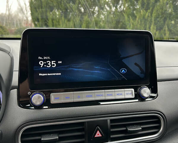 Сірий Хендай Kona Electric, об'ємом двигуна 0 л та пробігом 61 тис. км за 15780 $, фото 31 на Automoto.ua