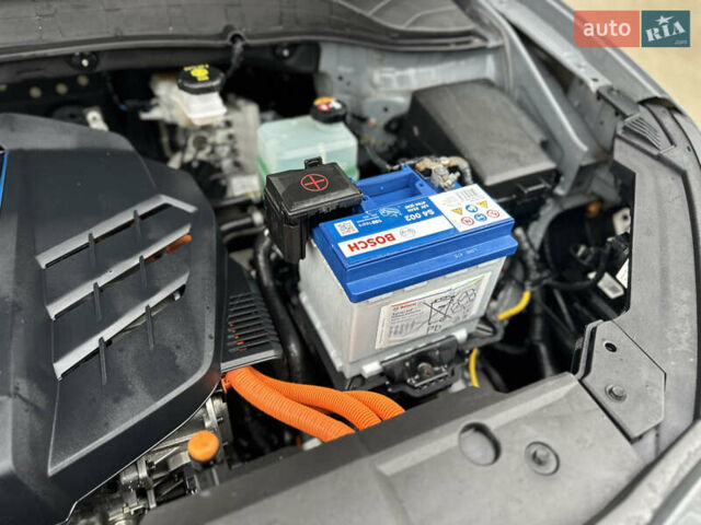 Серый Хендай Kona Electric, объемом двигателя 0 л и пробегом 158 тыс. км за 16300 $, фото 14 на Automoto.ua