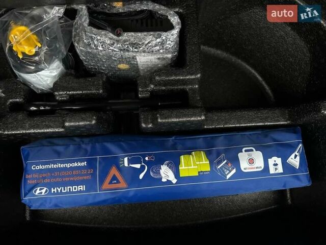 Сірий Хендай Kona Electric, об'ємом двигуна 0 л та пробігом 76 тис. км за 20500 $, фото 84 на Automoto.ua