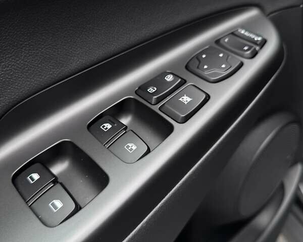 Сірий Хендай Kona Electric, об'ємом двигуна 0 л та пробігом 88 тис. км за 18700 $, фото 21 на Automoto.ua