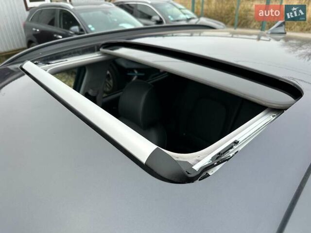 Сірий Хендай Kona Electric, об'ємом двигуна 0 л та пробігом 76 тис. км за 20500 $, фото 4 на Automoto.ua