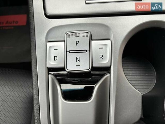 Серый Хендай Kona Electric, объемом двигателя 0 л и пробегом 78 тыс. км за 19500 $, фото 67 на Automoto.ua