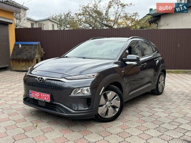 Серый Хендай Kona Electric, объемом двигателя 0 л и пробегом 106 тыс. км за 15999 $, фото 52 на Automoto.ua