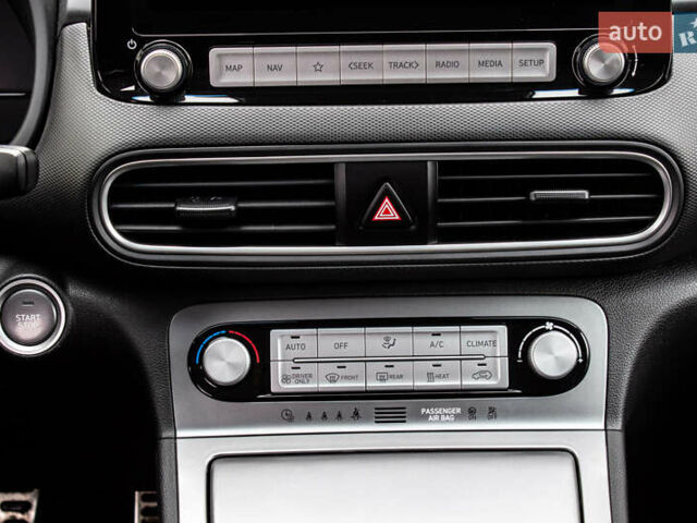 Сірий Хендай Kona Electric, об'ємом двигуна 0 л та пробігом 26 тис. км за 16300 $, фото 47 на Automoto.ua