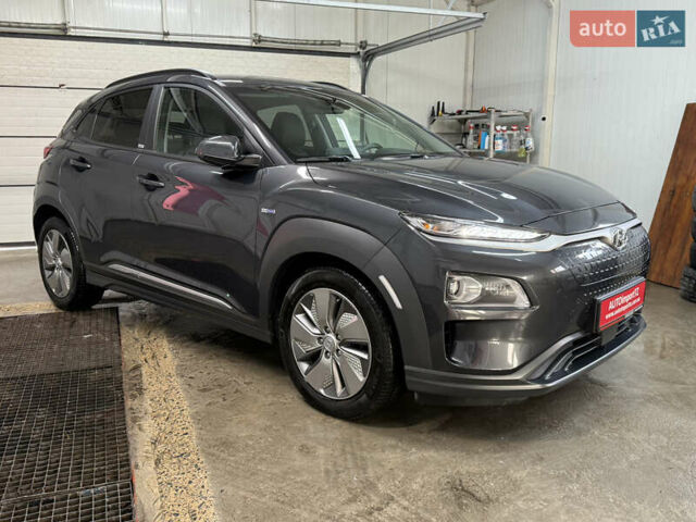 Серый Хендай Kona Electric, объемом двигателя 0 л и пробегом 36 тыс. км за 20700 $, фото 23 на Automoto.ua
