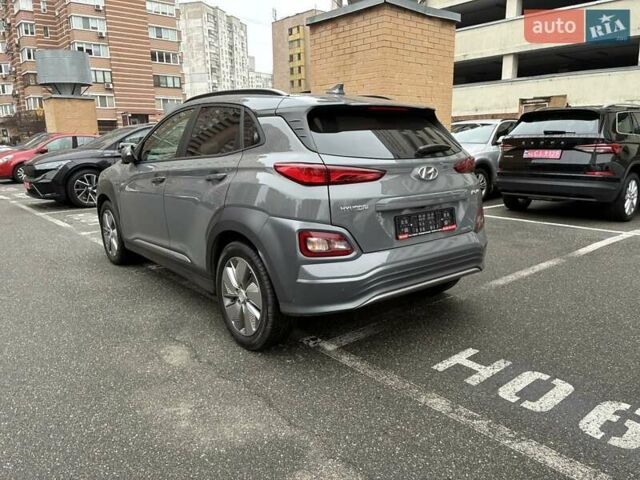 Серый Хендай Kona Electric, объемом двигателя 0 л и пробегом 78 тыс. км за 19500 $, фото 14 на Automoto.ua