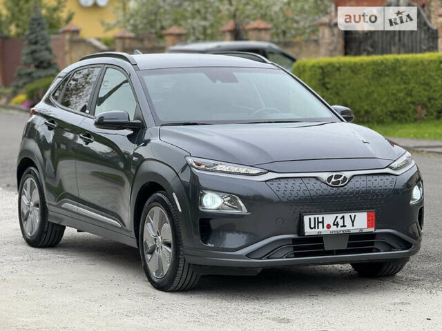 Сірий Хендай Kona Electric, об'ємом двигуна 0 л та пробігом 43 тис. км за 17499 $, фото 7 на Automoto.ua