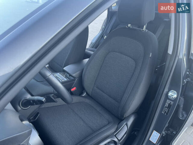 Серый Хендай Kona Electric, объемом двигателя 0 л и пробегом 31 тыс. км за 15450 $, фото 48 на Automoto.ua