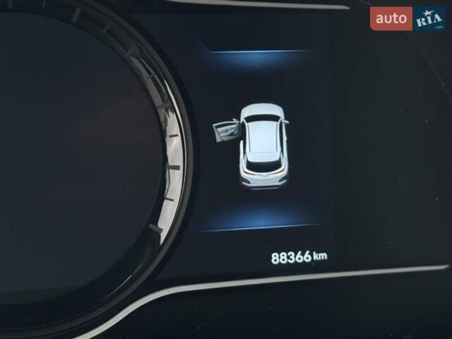 Сірий Хендай Kona Electric, об'ємом двигуна 0 л та пробігом 88 тис. км за 18700 $, фото 30 на Automoto.ua