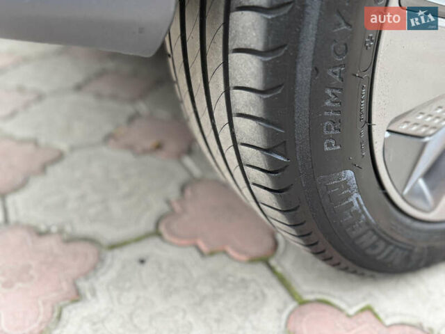 Серый Хендай Kona Electric, объемом двигателя 0 л и пробегом 106 тыс. км за 15999 $, фото 43 на Automoto.ua