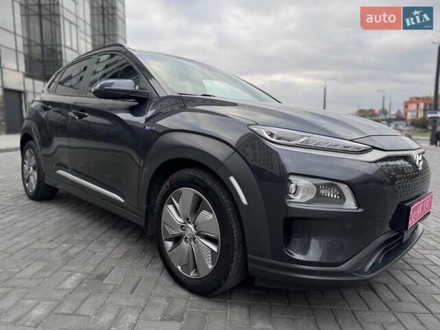 Сірий Хендай Kona Electric, об'ємом двигуна 0 л та пробігом 88 тис. км за 18700 $, фото 15 на Automoto.ua