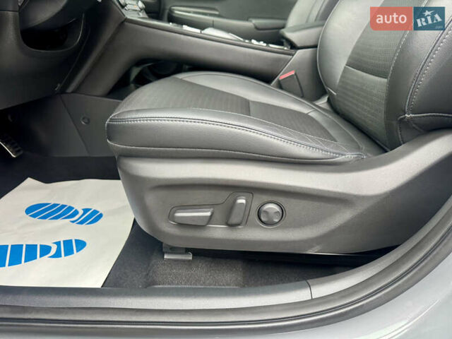 Сірий Хендай Kona Electric, об'ємом двигуна 0 л та пробігом 78 тис. км за 18900 $, фото 43 на Automoto.ua