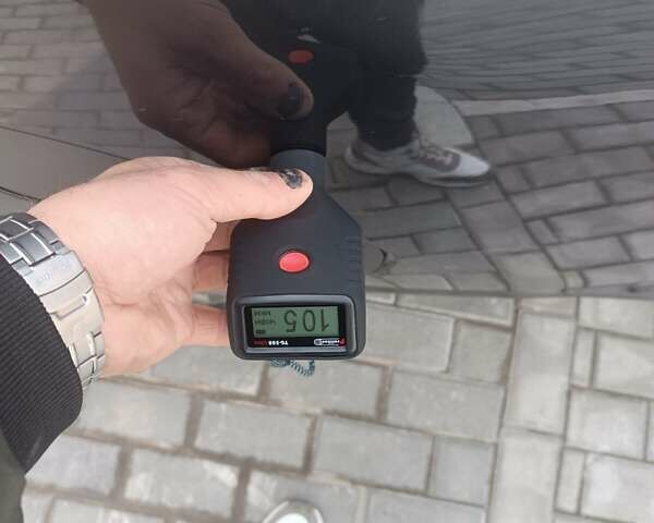 Серый Хендай Kona Electric, объемом двигателя 0 л и пробегом 80 тыс. км за 17300 $, фото 28 на Automoto.ua