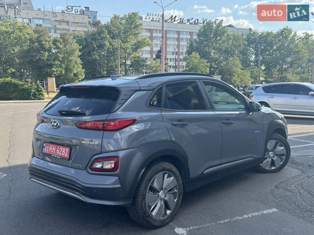 Серый Хендай Kona Electric, объемом двигателя 0 л и пробегом 135 тыс. км за 18999 $, фото 2 на Automoto.ua