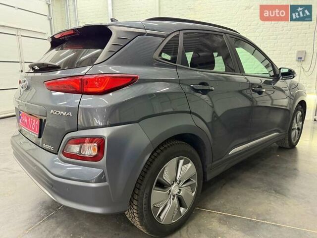 Сірий Хендай Kona Electric, об'ємом двигуна 0 л та пробігом 128 тис. км за 17933 $, фото 6 на Automoto.ua