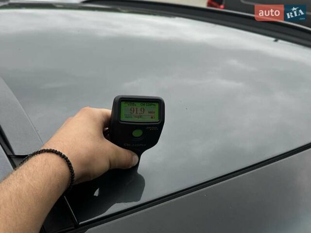 Сірий Хендай Kona Electric, об'ємом двигуна 0 л та пробігом 63 тис. км за 18500 $, фото 43 на Automoto.ua