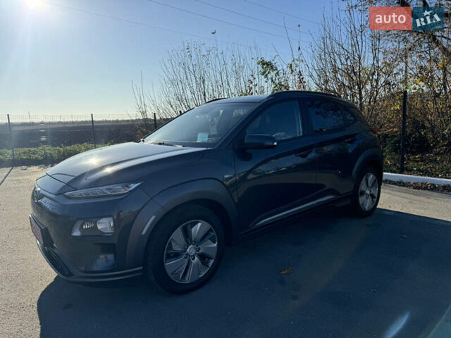 Сірий Хендай Kona Electric, об'ємом двигуна 0 л та пробігом 82 тис. км за 17600 $, фото 9 на Automoto.ua