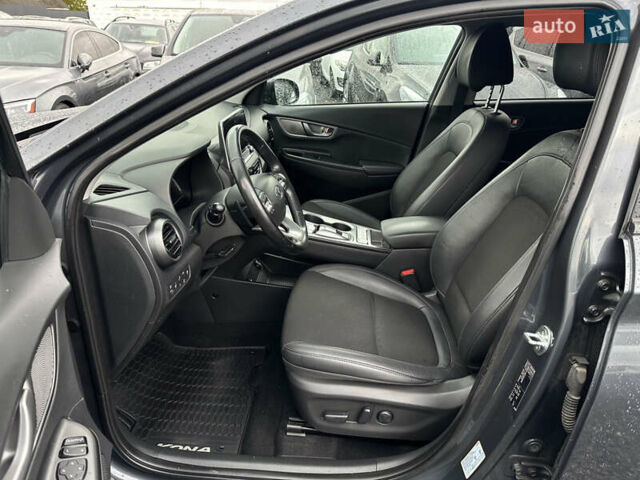 Серый Хендай Kona Electric, объемом двигателя 0 л и пробегом 167 тыс. км за 17700 $, фото 23 на Automoto.ua