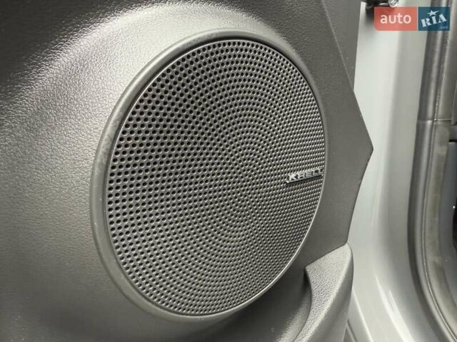 Серый Хендай Kona Electric, объемом двигателя 0 л и пробегом 40 тыс. км за 16900 $, фото 15 на Automoto.ua