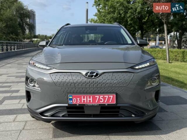 Сірий Хендай Kona Electric, об'ємом двигуна 0 л та пробігом 19 тис. км за 16000 $, фото 7 на Automoto.ua