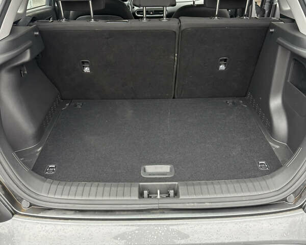 Сірий Хендай Kona Electric, об'ємом двигуна 0 л та пробігом 56 тис. км за 15400 $, фото 29 на Automoto.ua