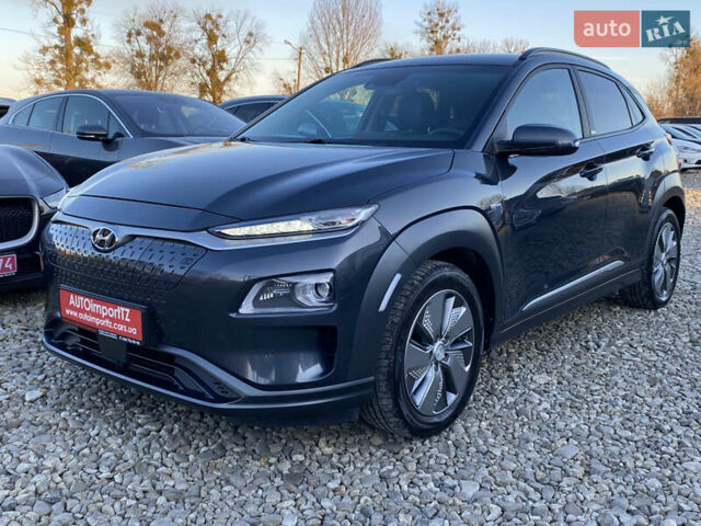 Серый Хендай Kona Electric, объемом двигателя 0 л и пробегом 104 тыс. км за 17200 $, фото 11 на Automoto.ua