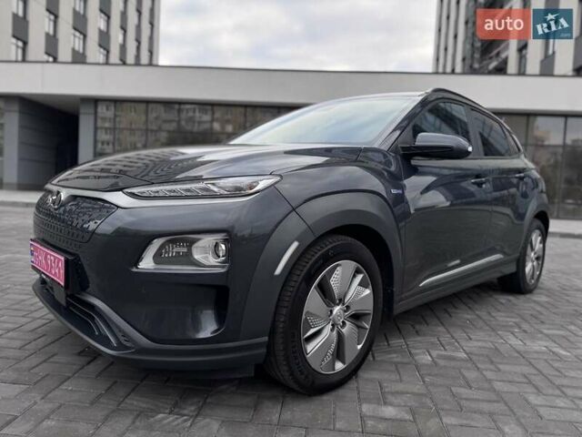 Сірий Хендай Kona Electric, об'ємом двигуна 0 л та пробігом 88 тис. км за 18700 $, фото 16 на Automoto.ua