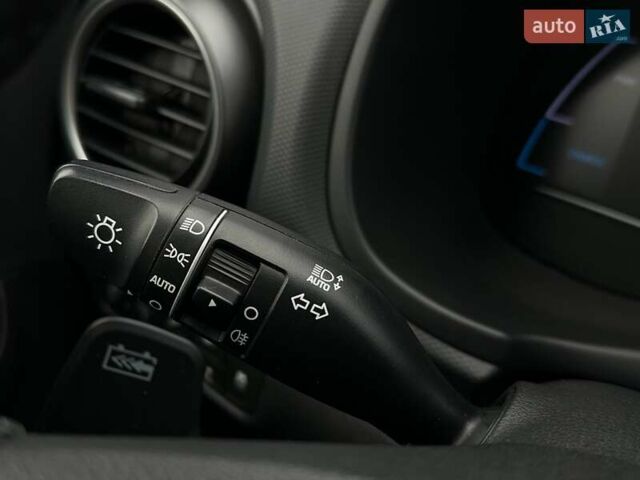 Сірий Хендай Kona Electric, об'ємом двигуна 0 л та пробігом 76 тис. км за 20500 $, фото 53 на Automoto.ua