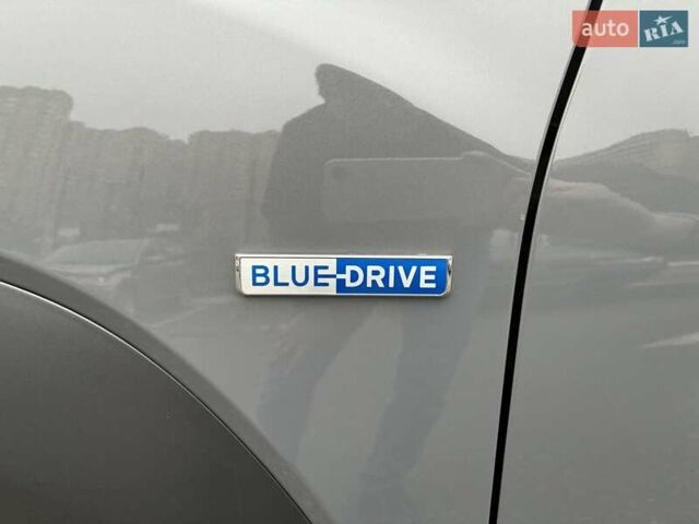 Серый Хендай Kona Electric, объемом двигателя 0 л и пробегом 78 тыс. км за 19500 $, фото 26 на Automoto.ua