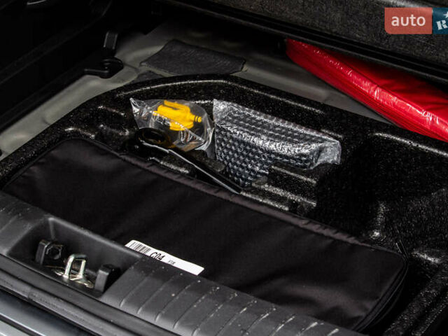 Сірий Хендай Kona Electric, об'ємом двигуна 0 л та пробігом 26 тис. км за 16300 $, фото 34 на Automoto.ua