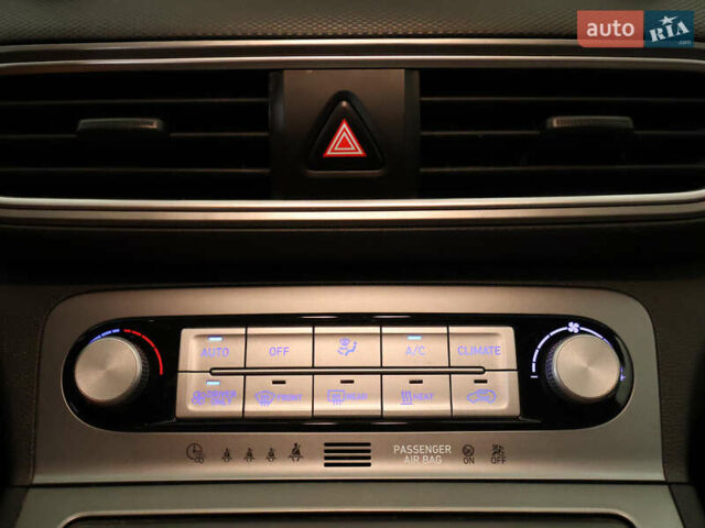 Серый Хендай Kona Electric, объемом двигателя 0 л и пробегом 155 тыс. км за 17400 $, фото 21 на Automoto.ua