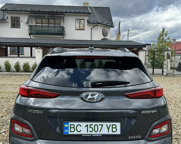 Сірий Хендай Kona Electric, об'ємом двигуна 0 л та пробігом 52 тис. км за 20800 $, фото 17 на Automoto.ua