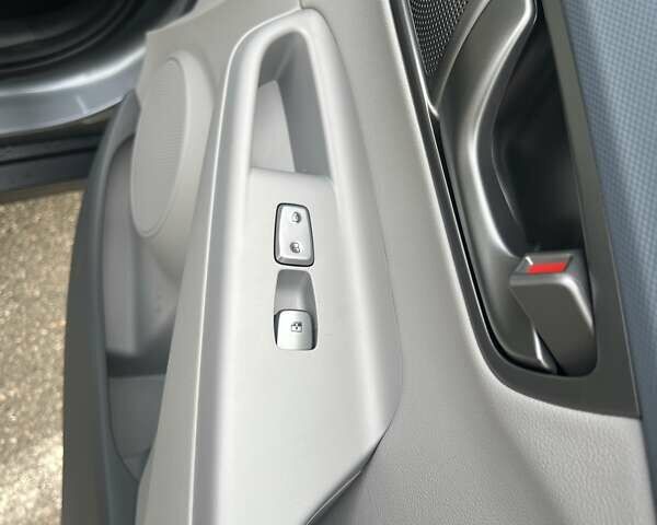 Сірий Хендай Kona Electric, об'ємом двигуна 0 л та пробігом 28 тис. км за 17200 $, фото 20 на Automoto.ua