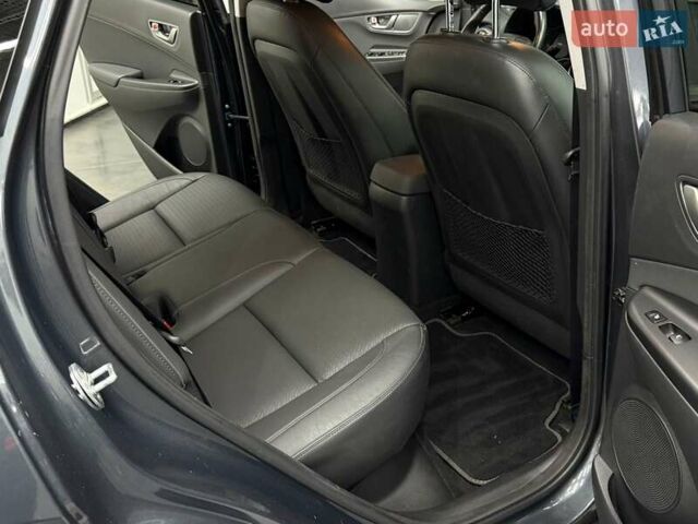 Сірий Хендай Kona Electric, об'ємом двигуна 0 л та пробігом 71 тис. км за 18465 $, фото 14 на Automoto.ua