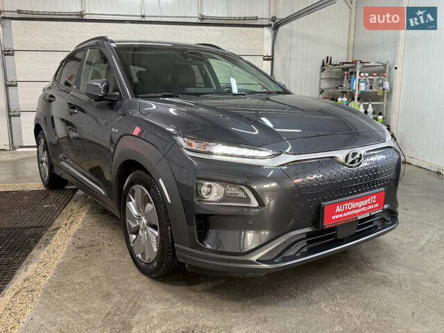 Серый Хендай Kona Electric, объемом двигателя 0 л и пробегом 36 тыс. км за 20700 $, фото 24 на Automoto.ua