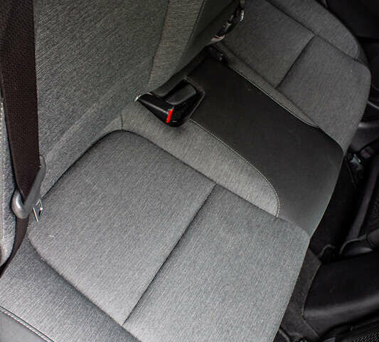 Сірий Хендай Kona Electric, об'ємом двигуна 0 л та пробігом 26 тис. км за 16300 $, фото 80 на Automoto.ua