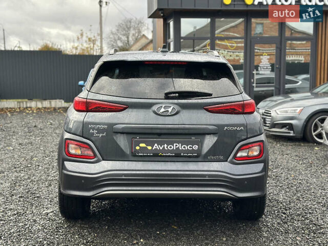 Серый Хендай Kona Electric, объемом двигателя 0 л и пробегом 167 тыс. км за 17700 $, фото 20 на Automoto.ua