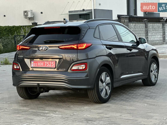 Серый Хендай Kona Electric, объемом двигателя 0 л и пробегом 159 тыс. км за 16900 $, фото 6 на Automoto.ua