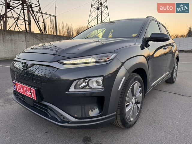 Сірий Хендай Kona Electric, об'ємом двигуна 0 л та пробігом 38 тис. км за 15900 $, фото 57 на Automoto.ua