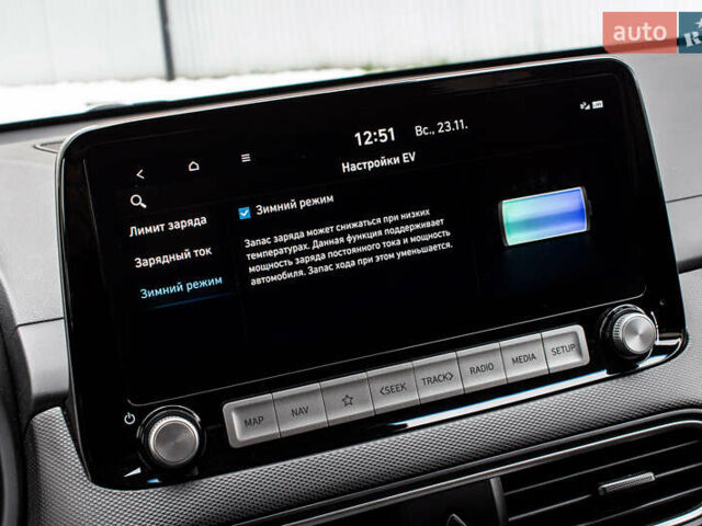 Сірий Хендай Kona Electric, об'ємом двигуна 0 л та пробігом 26 тис. км за 16300 $, фото 72 на Automoto.ua