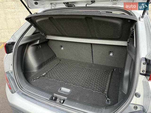 Серый Хендай Kona Electric, объемом двигателя 0 л и пробегом 26 тыс. км за 18850 $, фото 26 на Automoto.ua