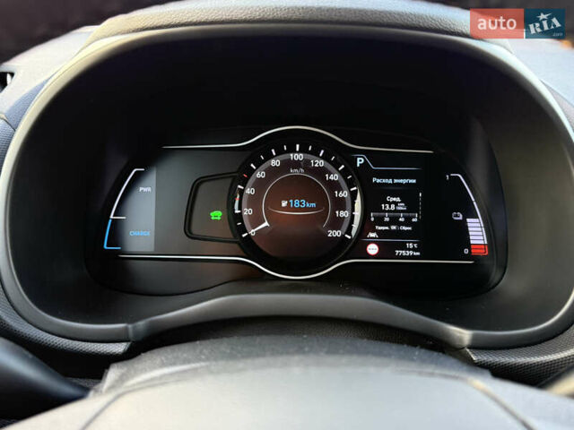 Серый Хендай Kona Electric, объемом двигателя 0 л и пробегом 77 тыс. км за 19700 $, фото 13 на Automoto.ua