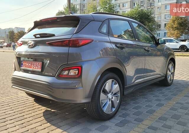 Сірий Хендай Kona Electric, об'ємом двигуна 0 л та пробігом 84 тис. км за 15700 $, фото 4 на Automoto.ua