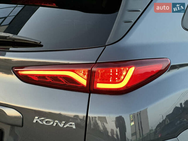 Серый Хендай Kona Electric, объемом двигателя 0 л и пробегом 159 тыс. км за 16900 $, фото 24 на Automoto.ua