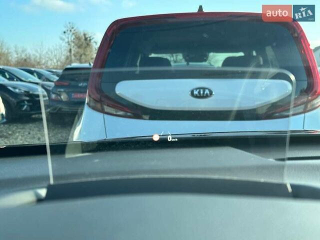 Сірий Хендай Kona Electric, об'ємом двигуна 0 л та пробігом 76 тис. км за 20500 $, фото 61 на Automoto.ua