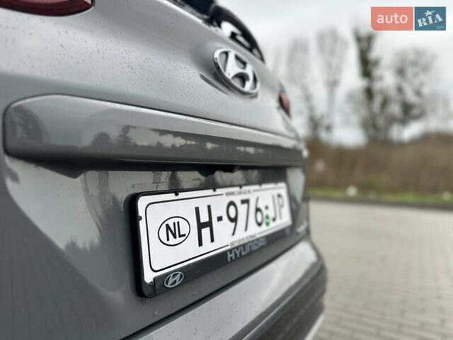 Серый Хендай Kona Electric, объемом двигателя 0 л и пробегом 158 тыс. км за 16300 $, фото 30 на Automoto.ua